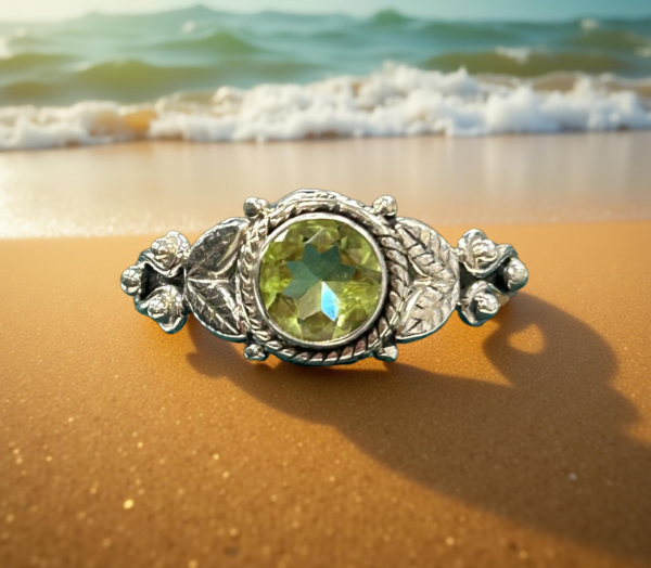 Peridot Ring – Sterling Silver Size 6.25