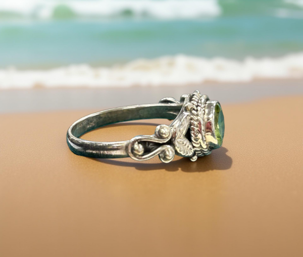 Peridot Ring – Sterling Silver Size 6.25 - Image 3