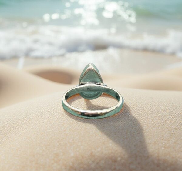 Teardrop Spiny Oyster Silver Ring size 7 - Image 4