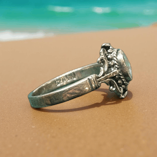 Vintage Style Solid Sterling Silver Turquoise Ring - Size 6.5 - Image 3