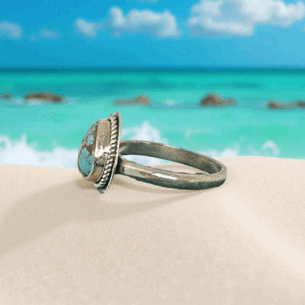 Southwestern Turquoise Teardrop Ring in Sterling Silver- Size 7 - Image 2