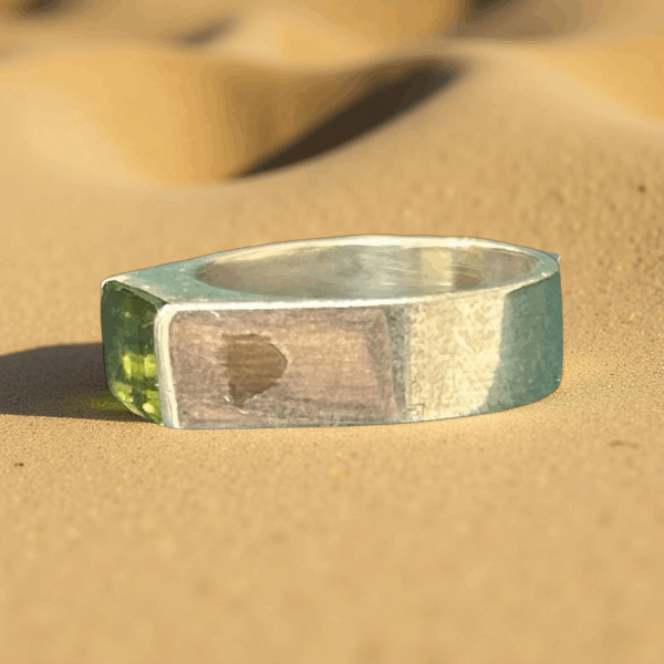 Verdant Heirloom – Estate Peridot Ring - Image 2